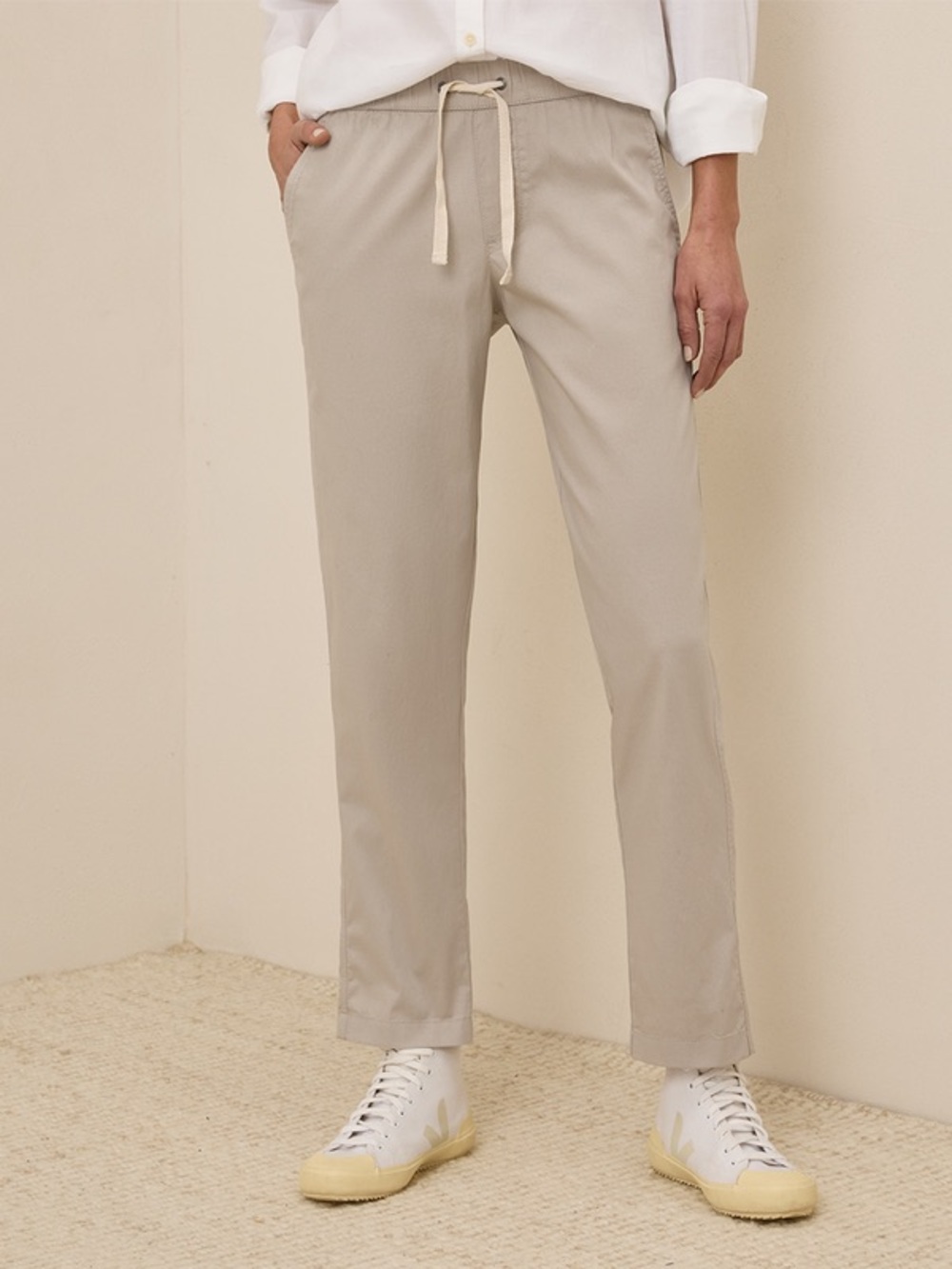 NWOT Pact Women's Nickel Grey Daily Organic Twill Pant